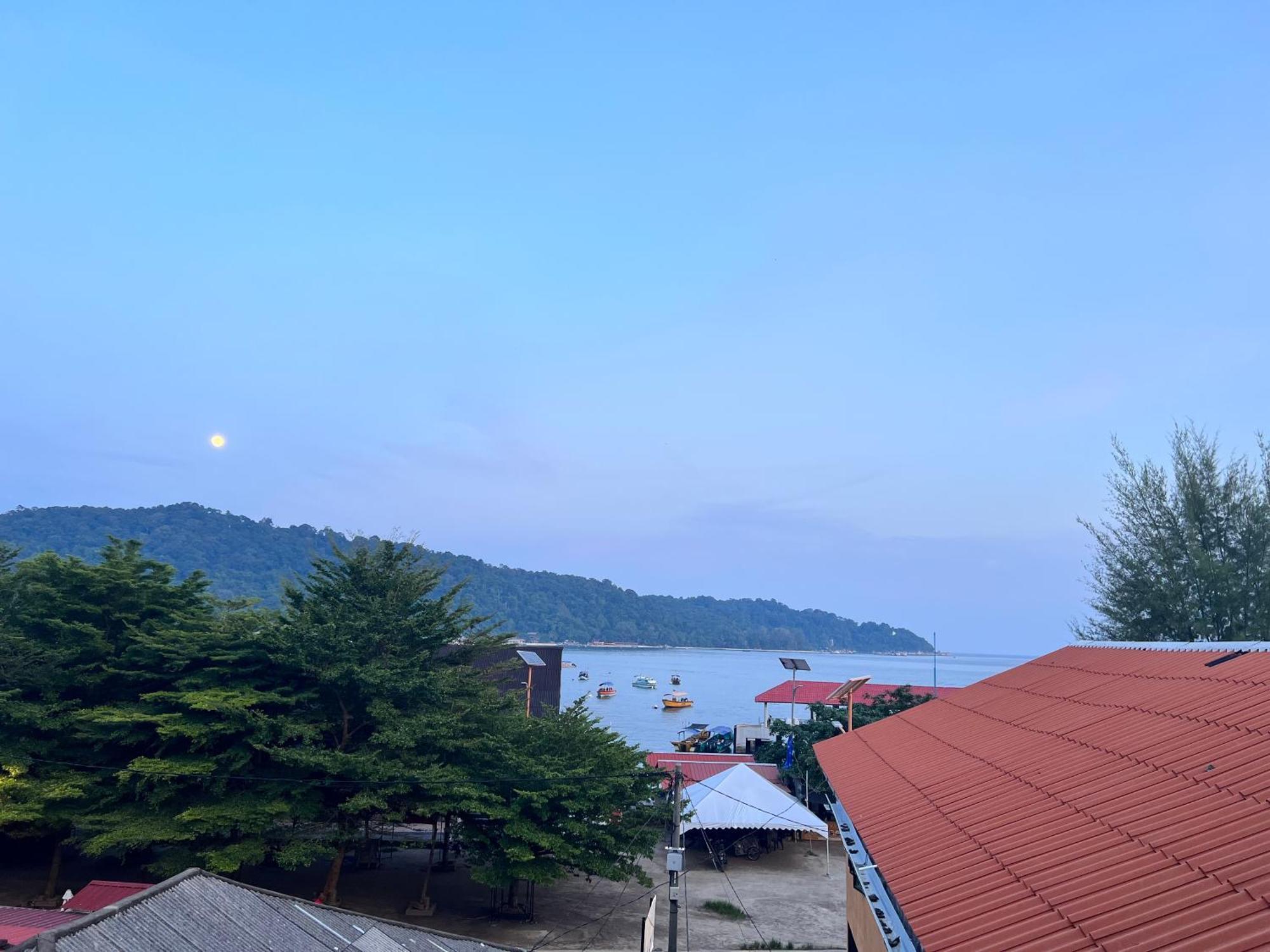 فندق Perhentian Suria Kampong Pasir Petani المظهر الخارجي الصورة